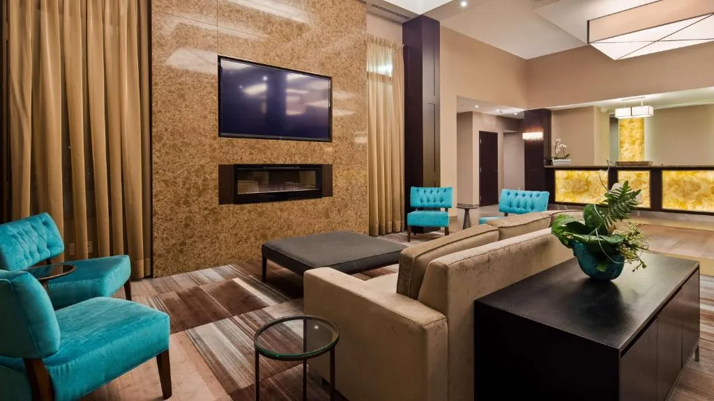 Best Western Plus Lamplighter Inn & Conference Centre — 3