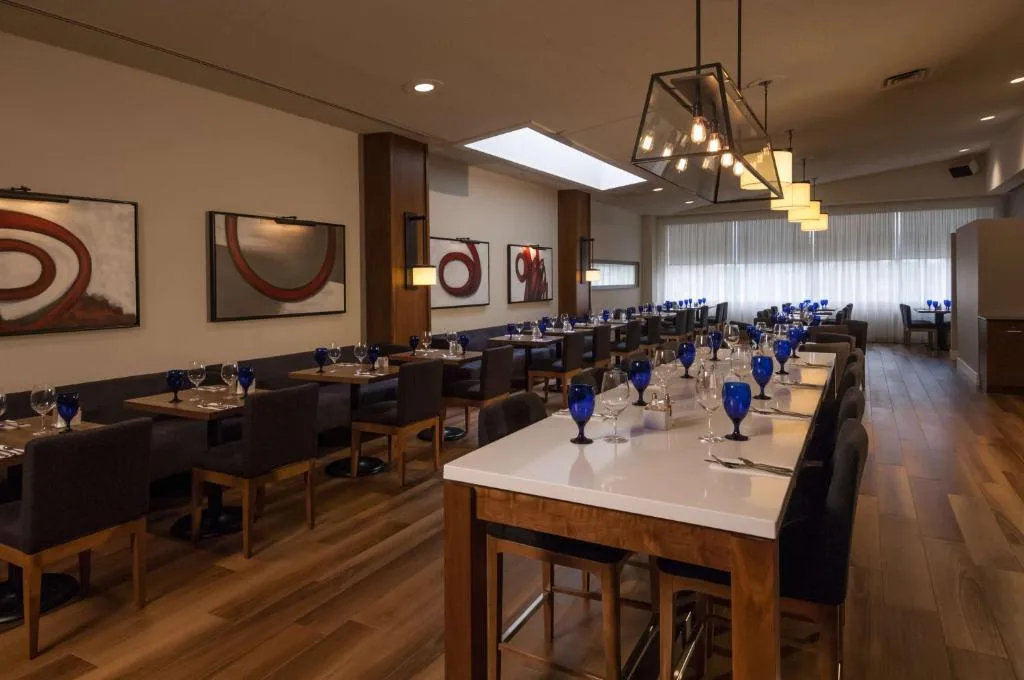 Doubletree by Hilton London — 4