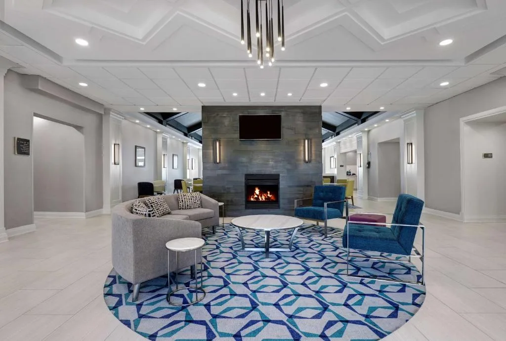 Homewood Suites by Hilton London Ontario — 3