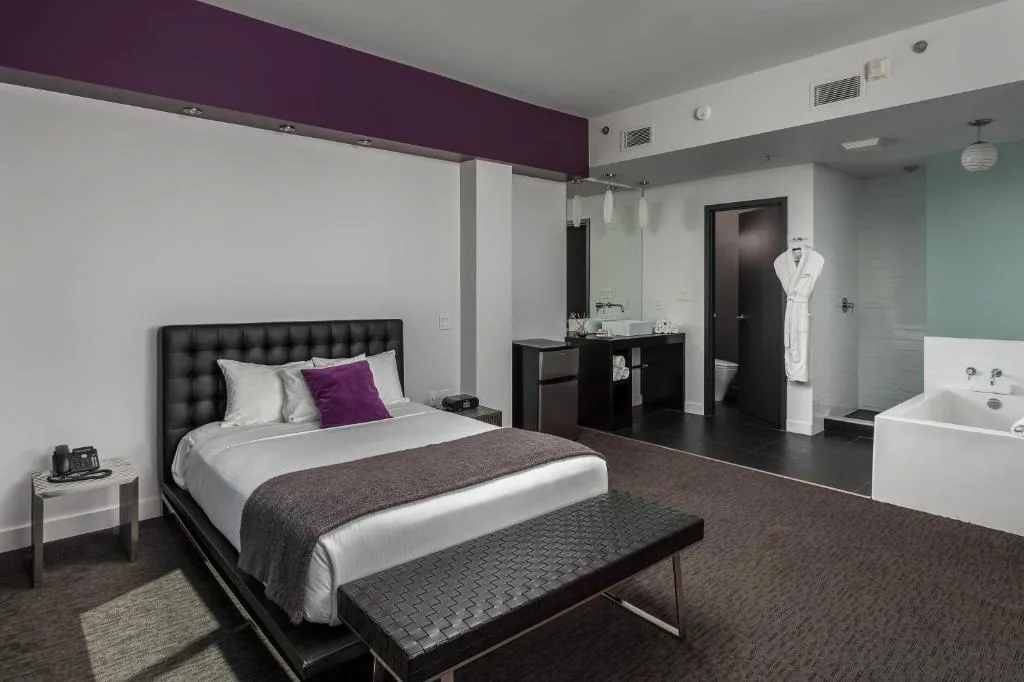 Hotel Metro — 2