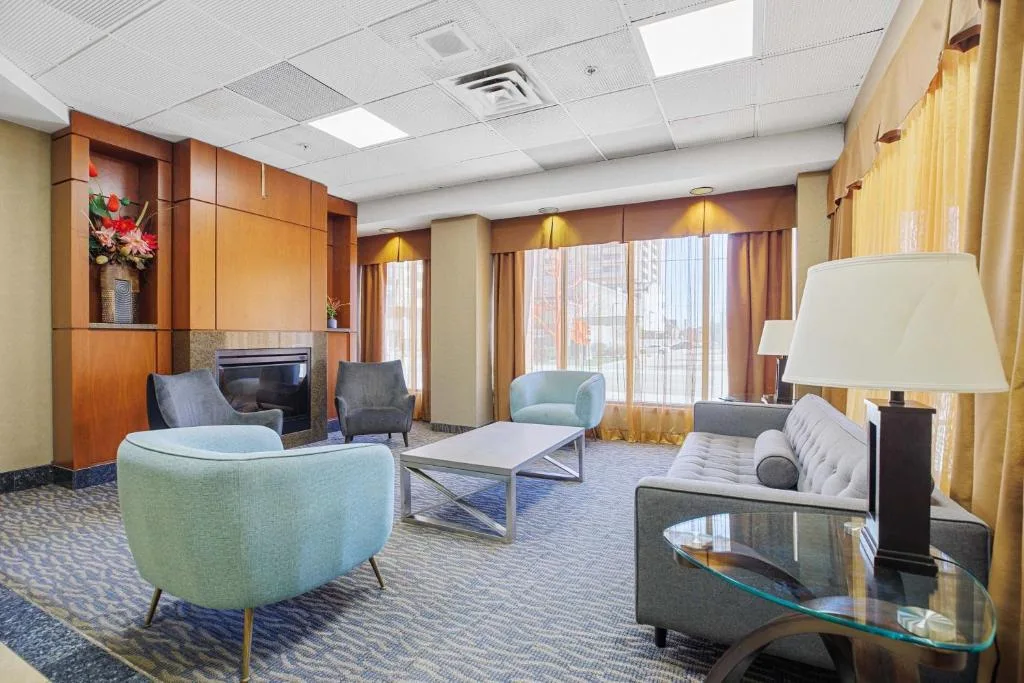 Sandman Hotel & Suites London Downtown — 4