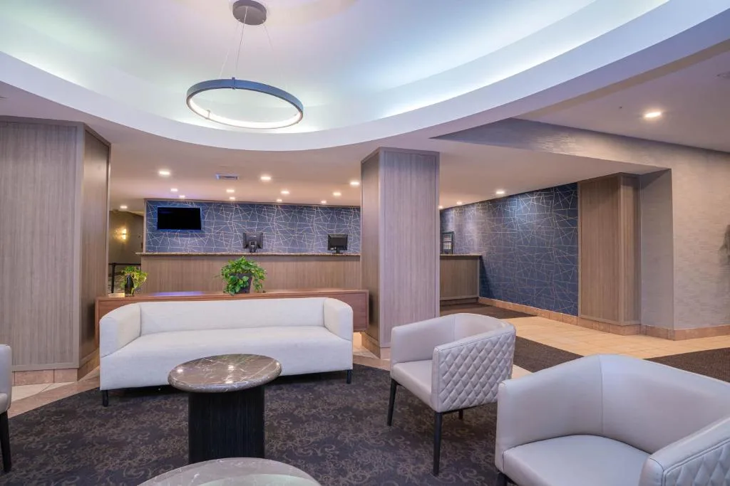Sandman Hotel Montreal - Longueuil — 5