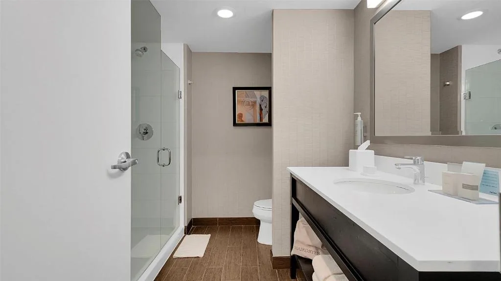 Hampton Inn & Suites by Hilton Toronto Markham — 3