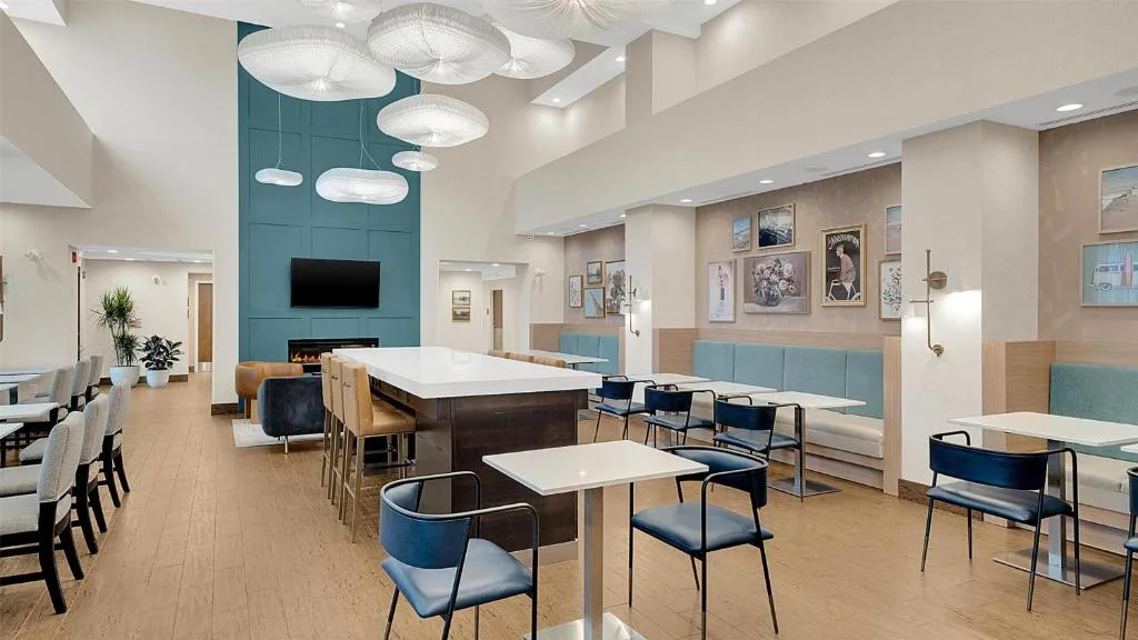 Hampton Inn & Suites by Hilton Toronto Markham — 5