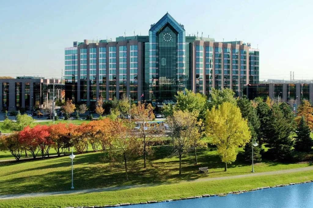 Hilton Suites Toronto-Markham Conference Centre & Spa — 5