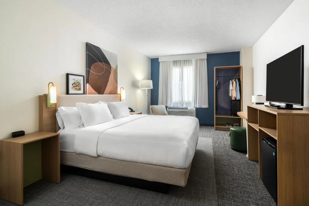 Spark By Hilton Toronto Markham — 5