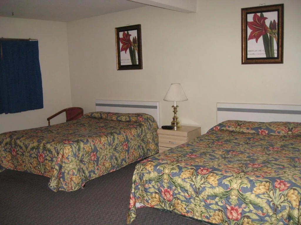 Pals Motel and RV Park — 2