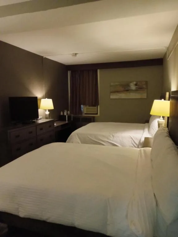 Park Lane Motor Hotel Medicine Hat — 2