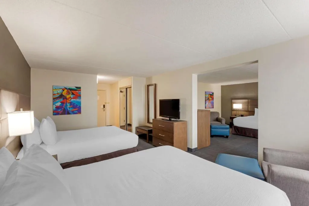 Best Western Plus Toronto Airport Hotel — 2