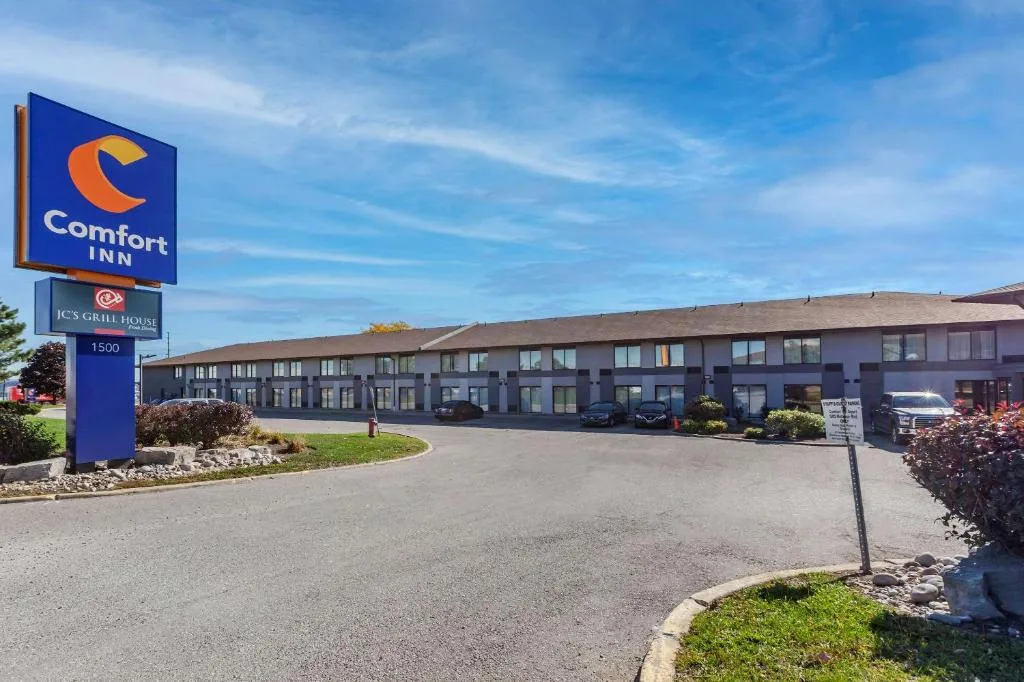 Comfort Inn Airport West — 2