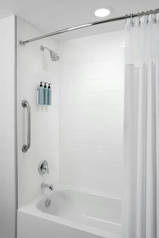 Courtyard by Marriott Mississauga-Airport Corporate Centre West — 3