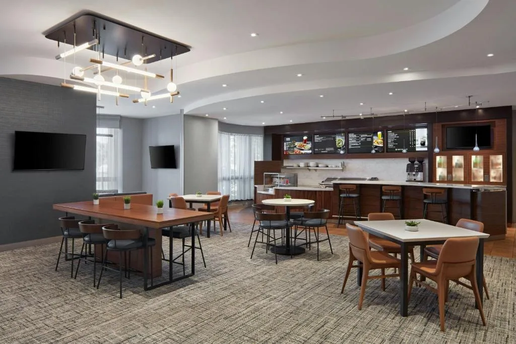 Courtyard by Marriott Mississauga-Airport Corporate Centre West — 5