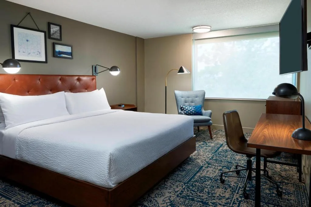 Four Points by Sheraton Toronto Airport — 2