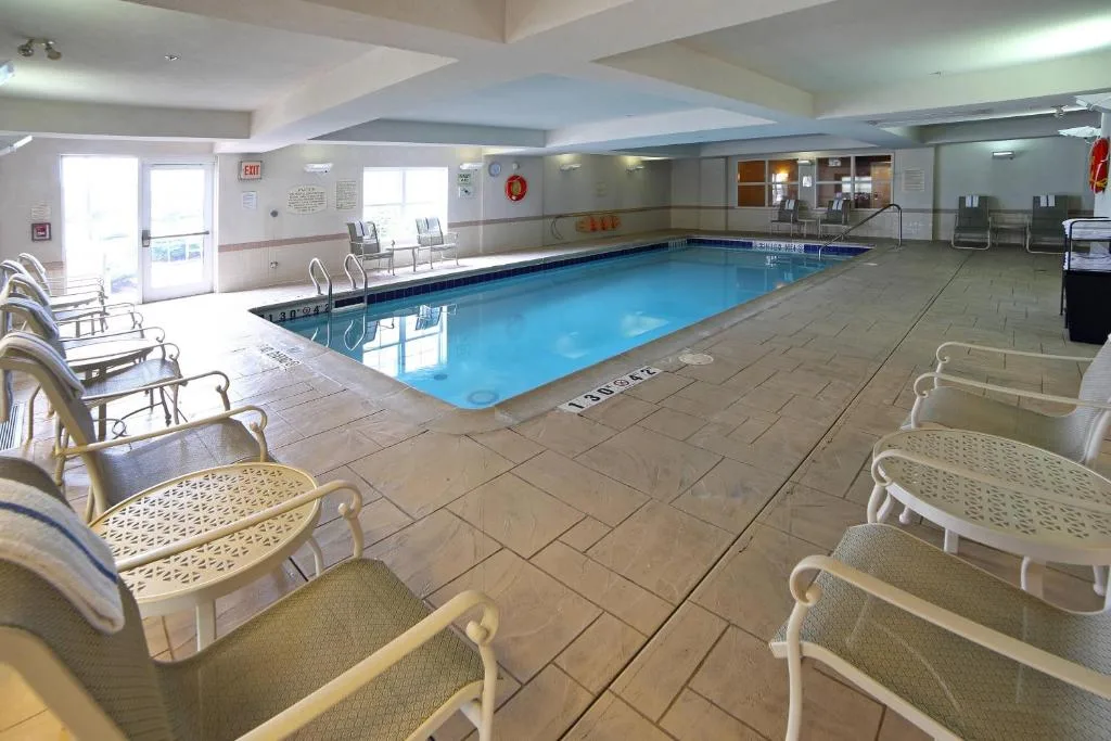Residence Inn by Marriott Mississauga-Airport Corporate Centre West — 4