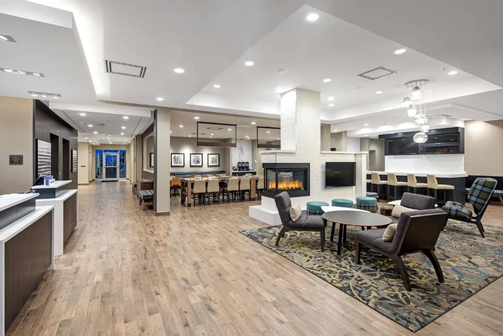 Residence Inn by Marriott Toronto Mississauga West — 5