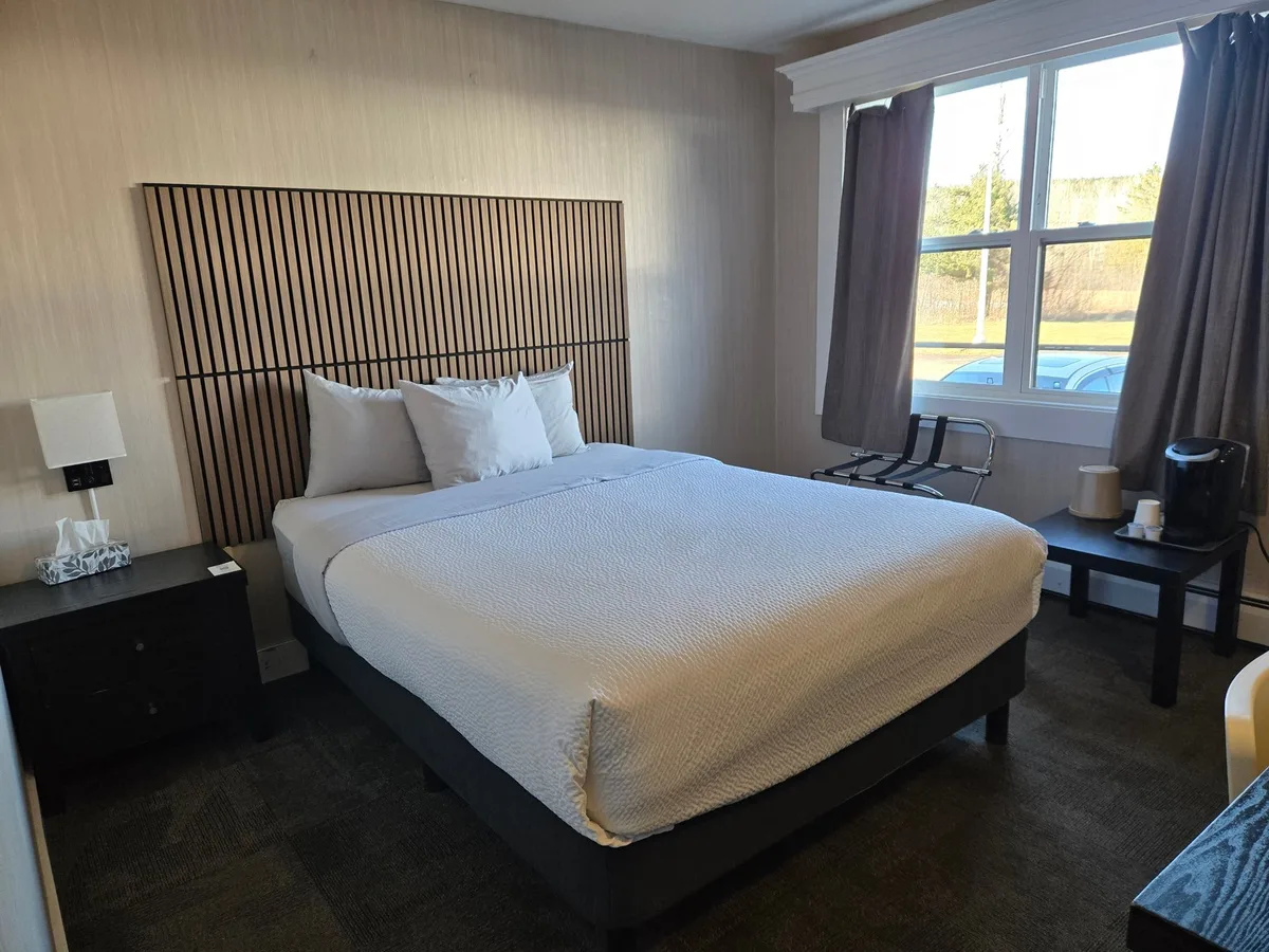 Hotel Moncton — 3