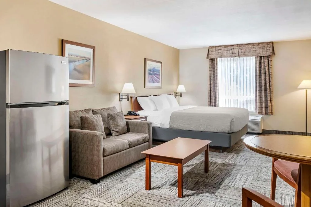 Quality Inn Airport — 4