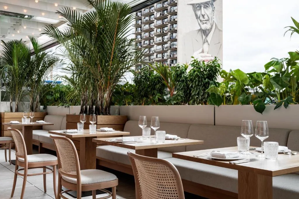Four Seasons Hotel Montreal — 5