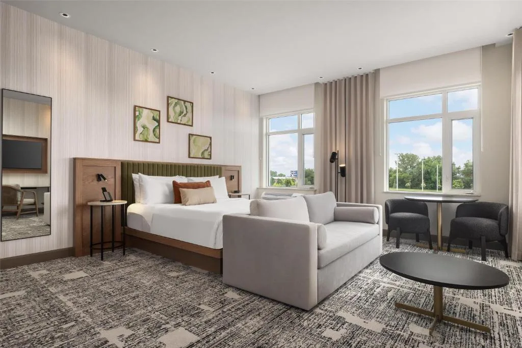 Hotel Railwayparc Montreal, Tapestry Collection By Hilton — 2