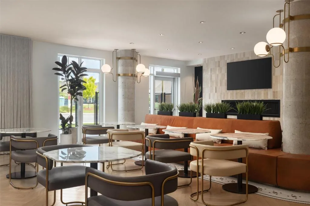 Hotel Railwayparc Montreal, Tapestry Collection By Hilton — 5