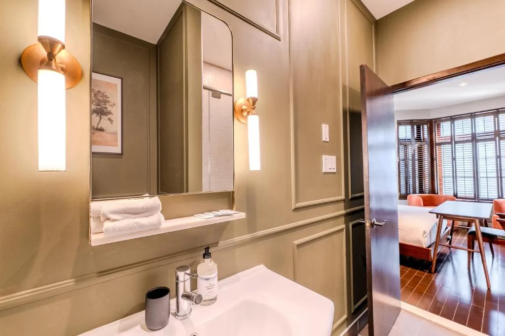 Self Check-In Boutique Hotel - Quartier latin - Room 201 — 3