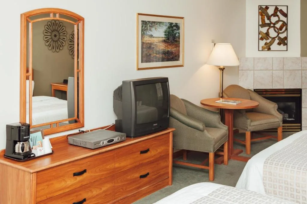The Grand Hotel Nanaimo — 5