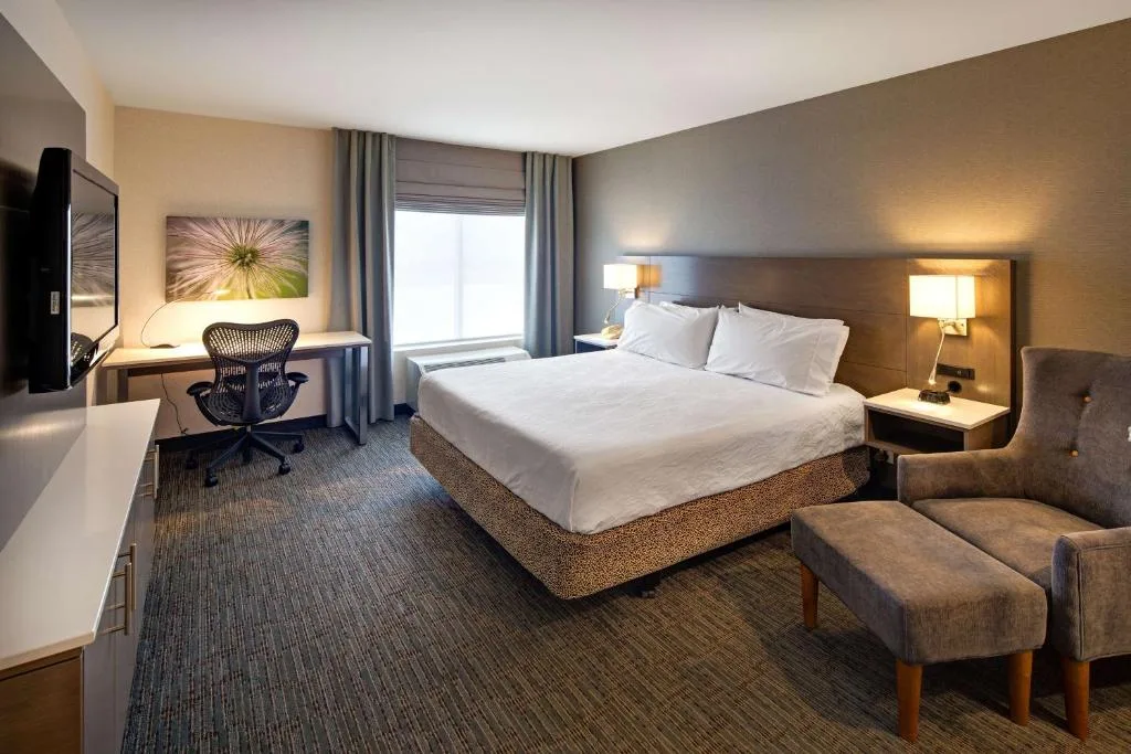 Hilton Garden Inn Toronto-Oakville — 2