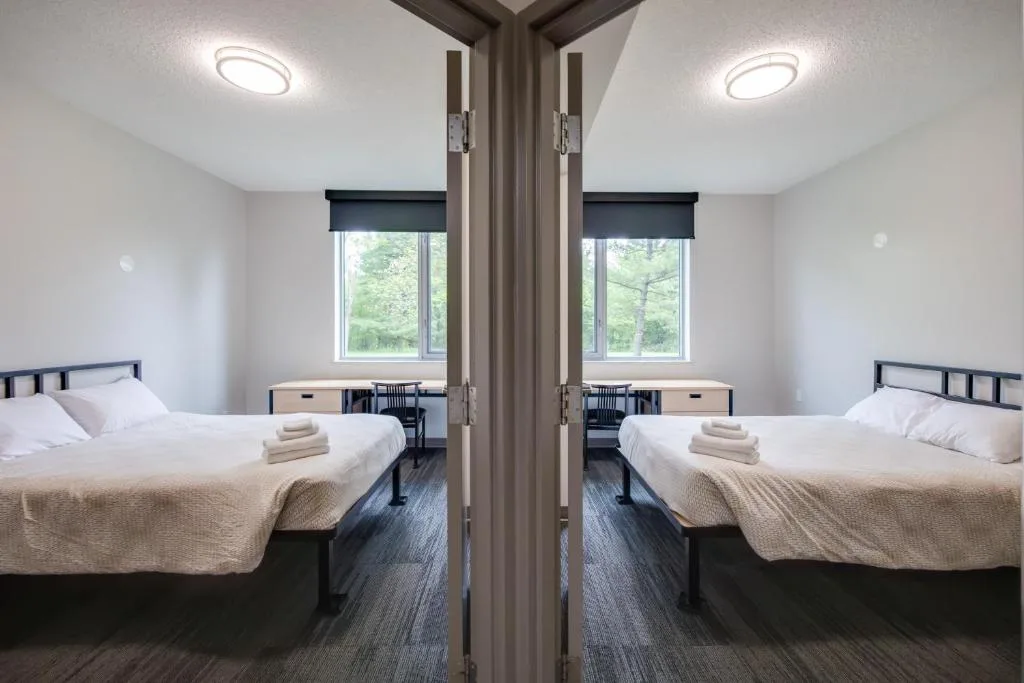 Residence & Conference Centre - Oakville — 2