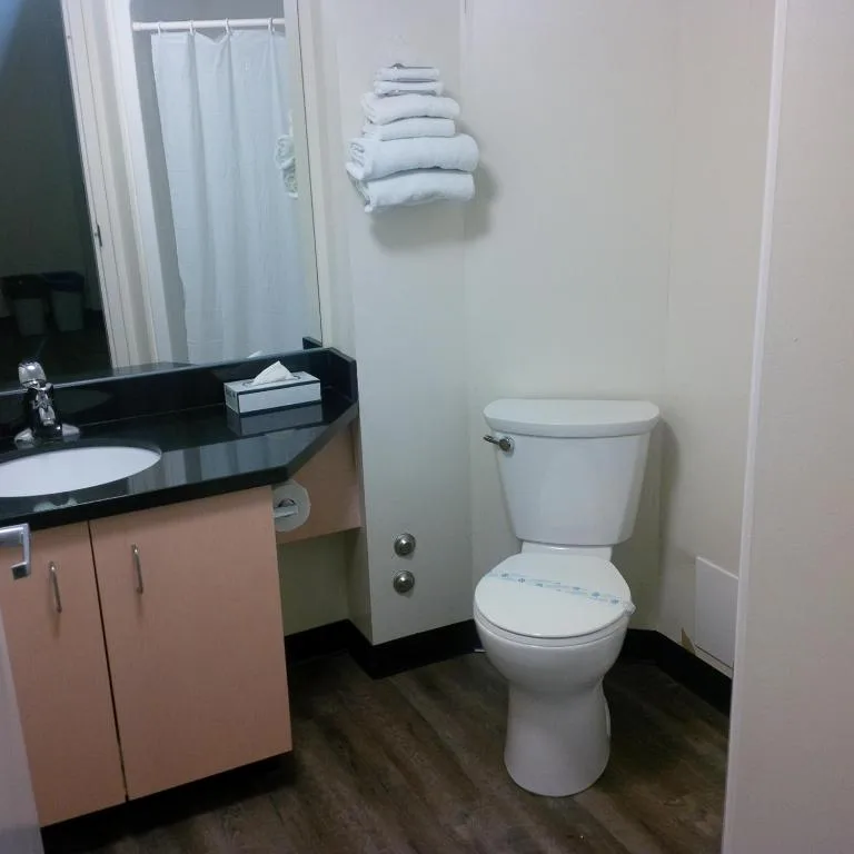 Residence & Conference Centre - Oakville — 3