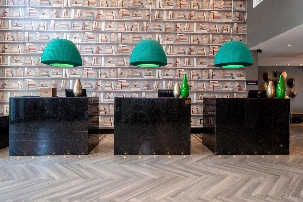 Sandman Hotel Oakville — 3