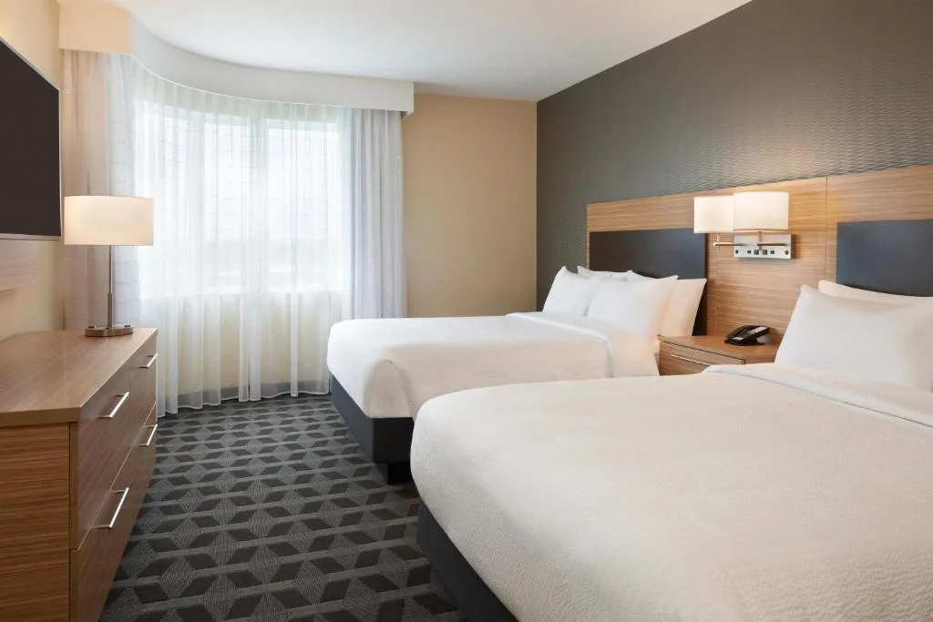 TownePlace Suites by Marriott Toronto Oakville — 3