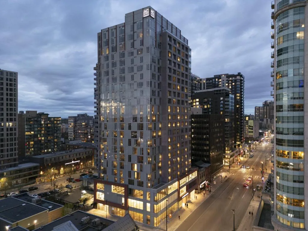 AC Hotel by Marriott Ottawa Downtown — 3