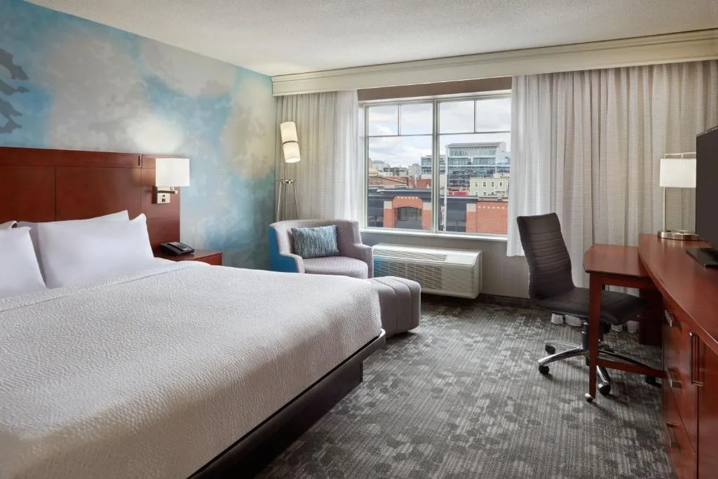 Courtyard by Marriott Ottawa Downtown