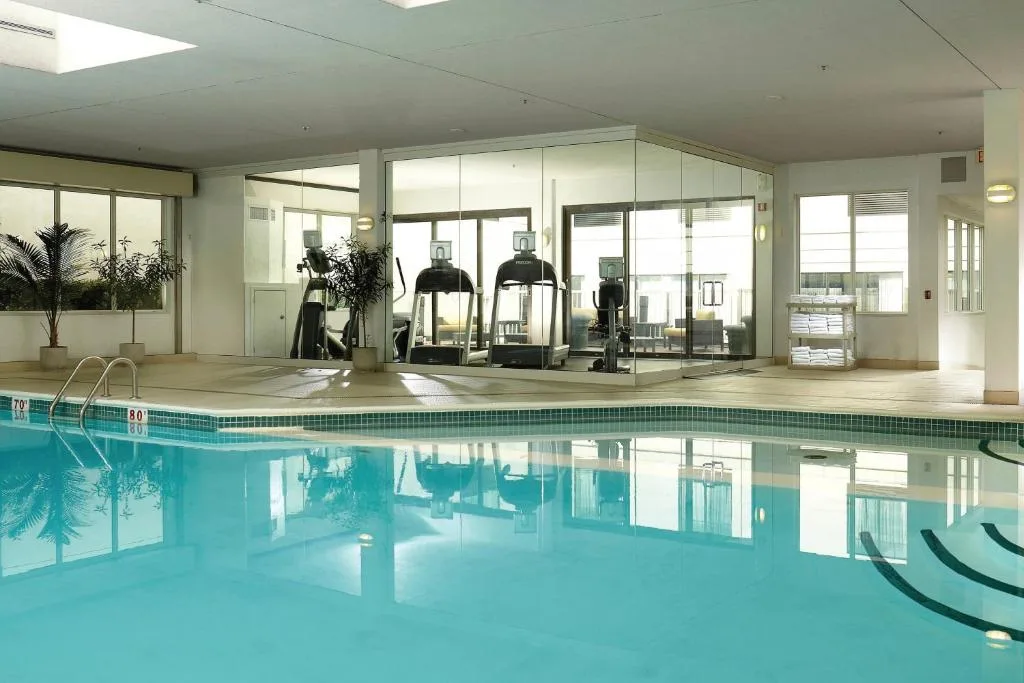 Courtyard by Marriott Ottawa Downtown — 4