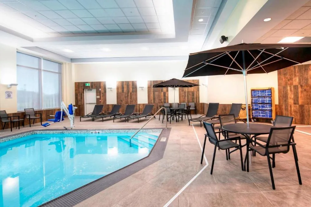 Fairfield Inn & Suites by Marriott Ottawa Airport — 4