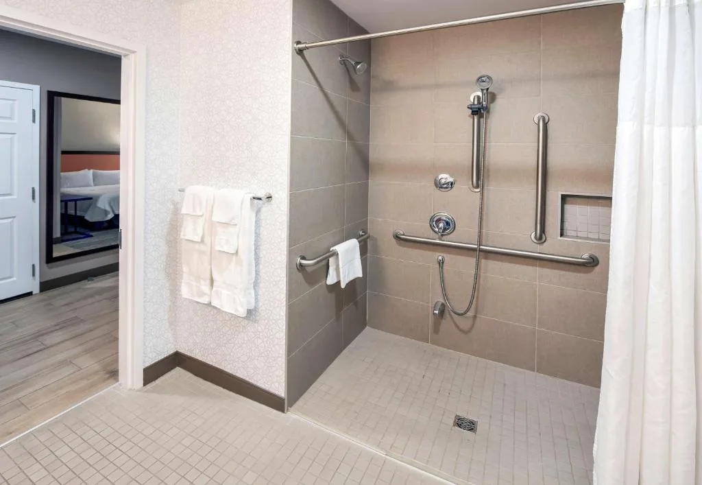 Hampton by Hilton Ottawa — 3