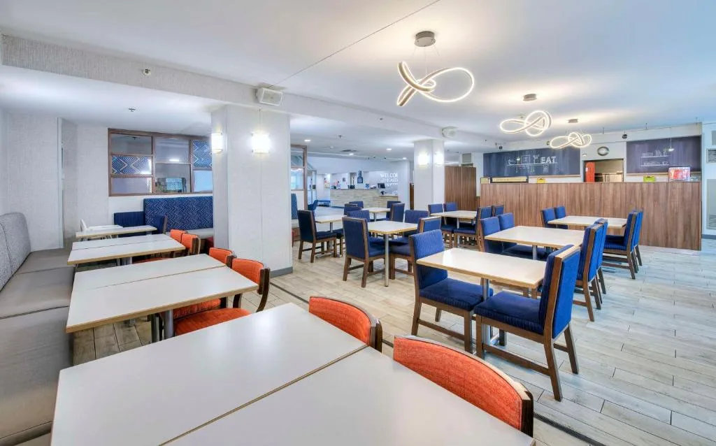 Hampton by Hilton Ottawa — 5