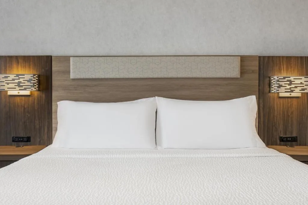 Holiday Inn Express & Suites Ottawa East-Orleans by IHG — 5