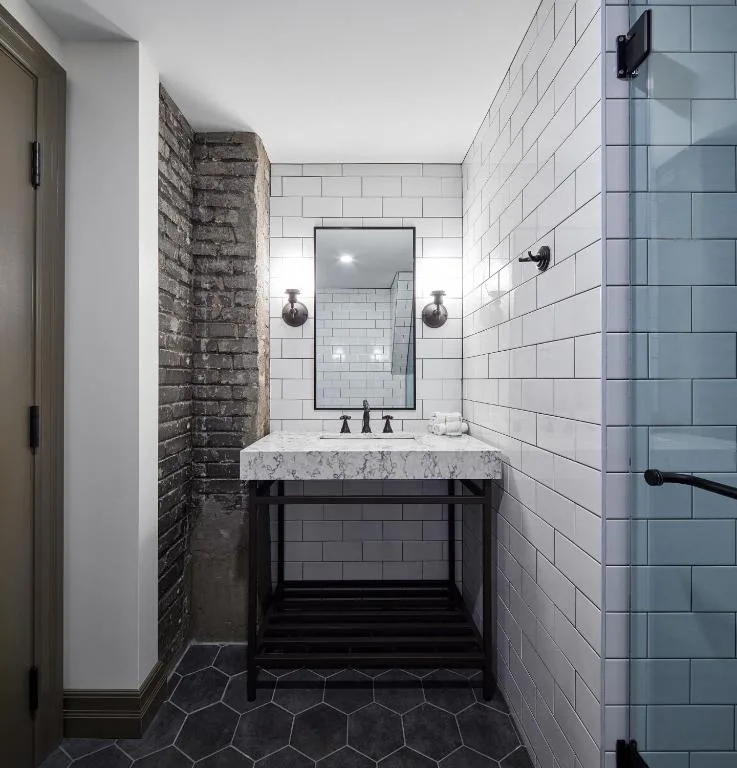 Metcalfe Hotel Ottawa by Gray Collection — 3