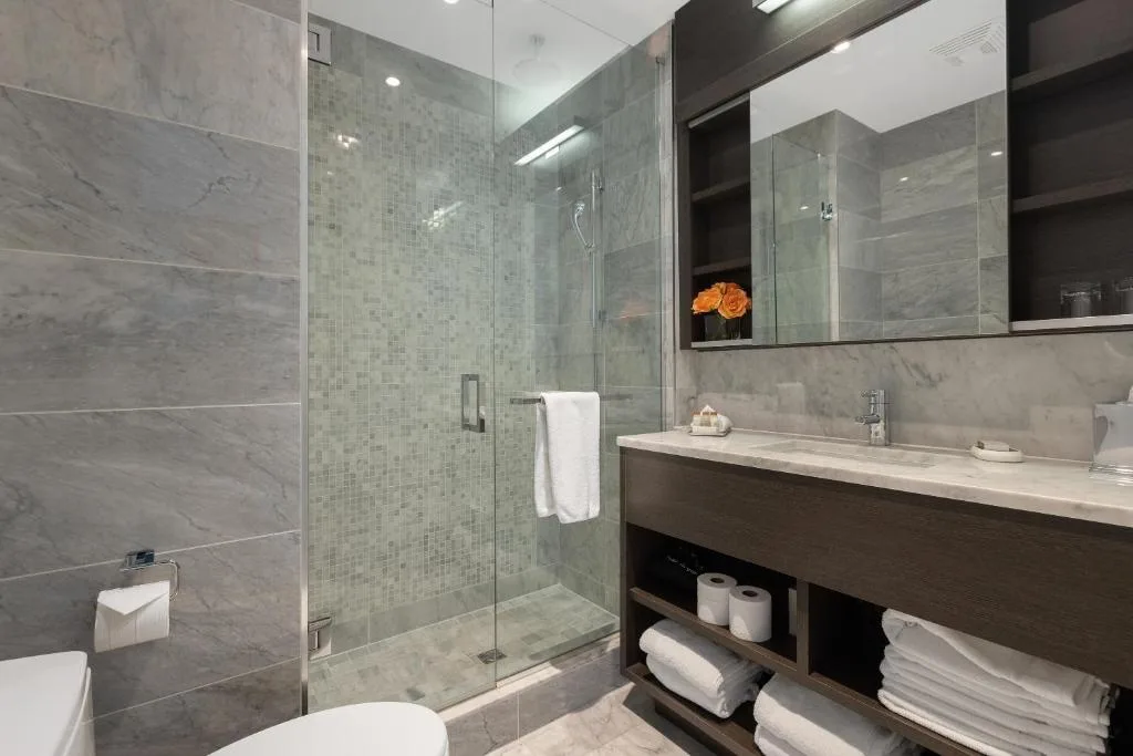 SOHO Residences Lisgar — 3