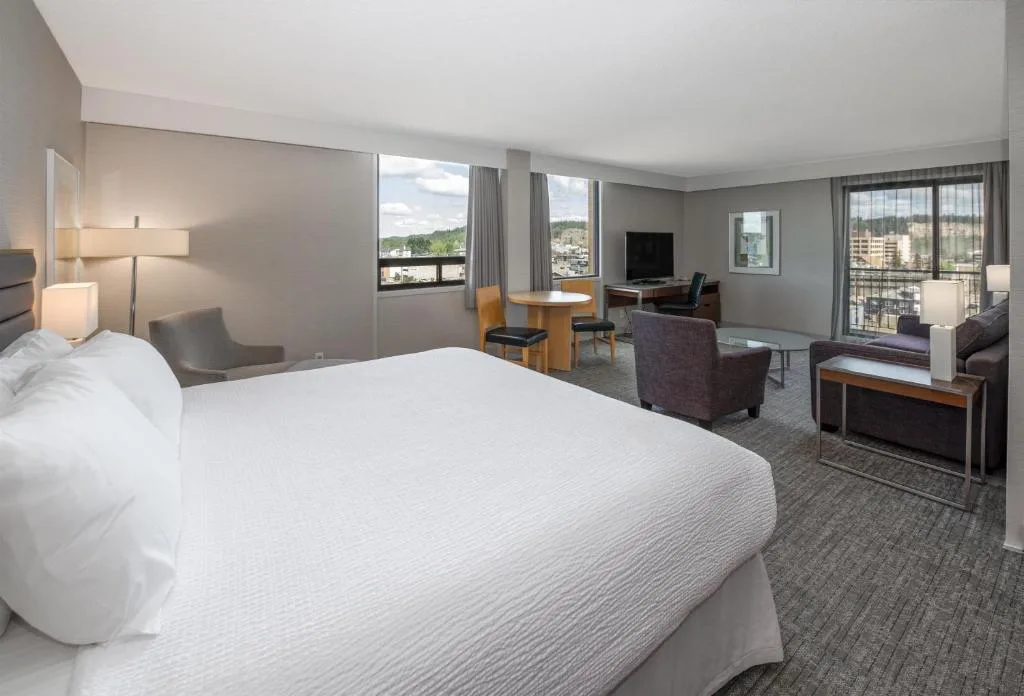 Coast Prince George Hotel — 2