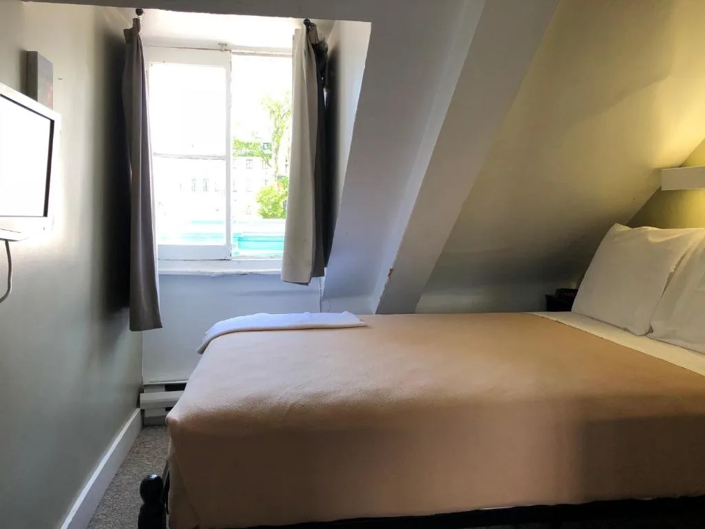 Auberge St-Louis — 2