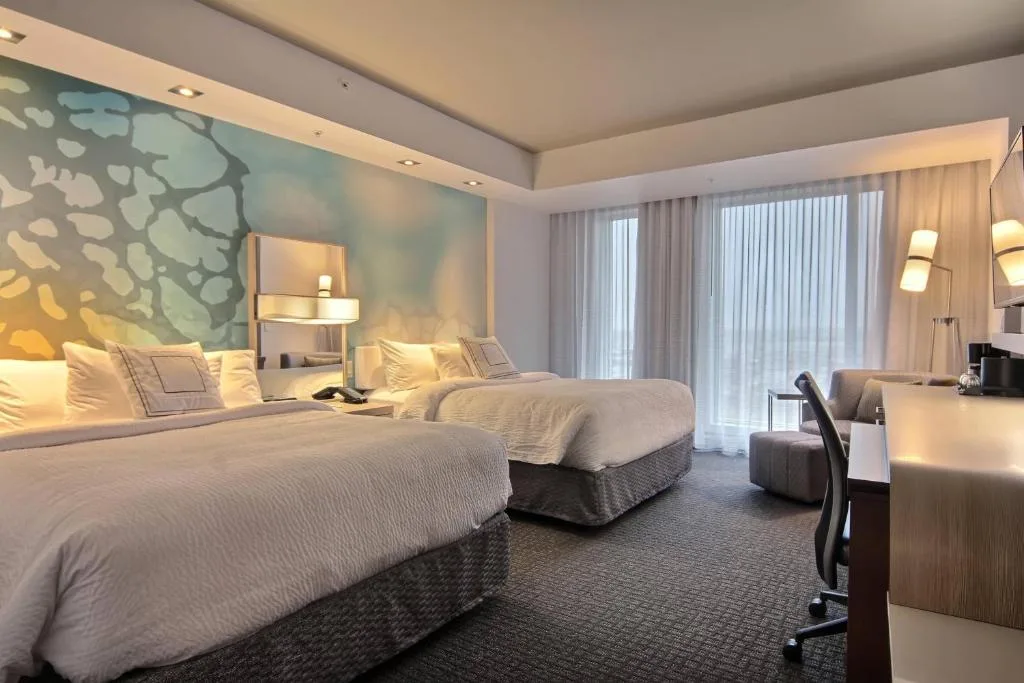 Courtyard by Marriott Quebec City — 2