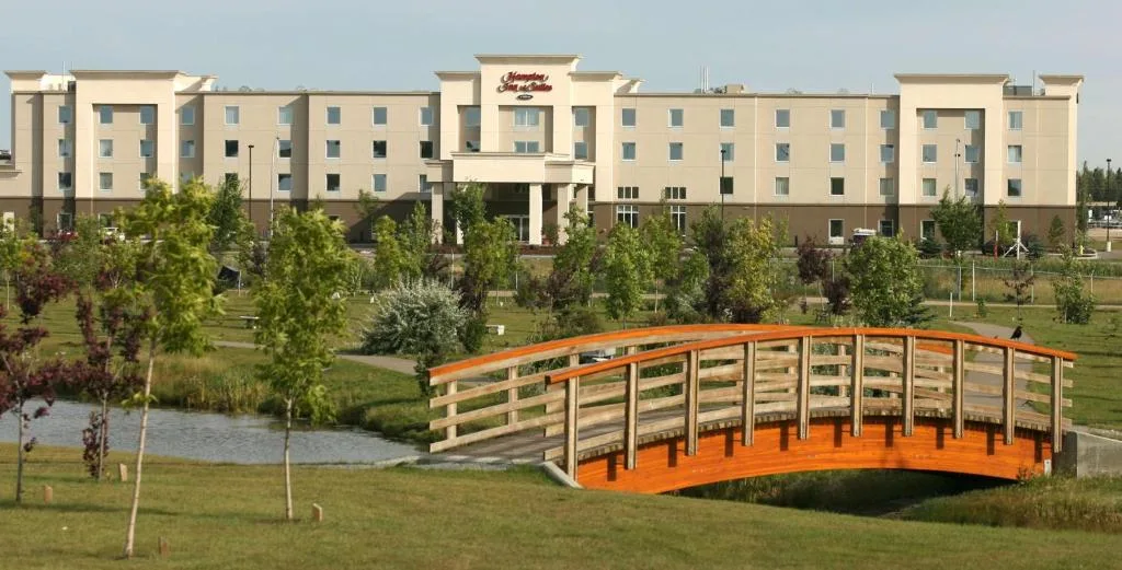 Hampton Inn & Suites Red Deer — 4