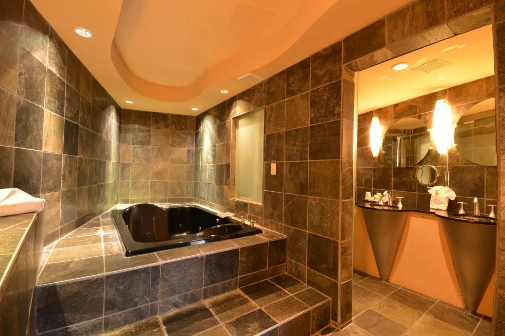 iHOTEL & Conference Centre Red Deer — 3