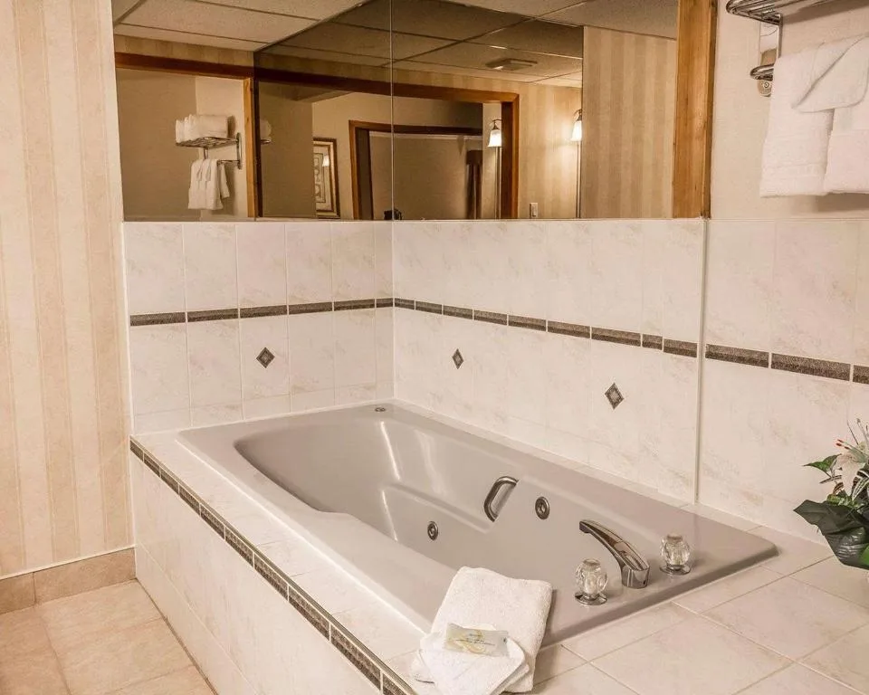 Quality Inn & Conference Centre — 3