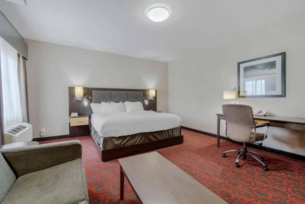 Best Western Plus Eastgate Inn & Suites — 2