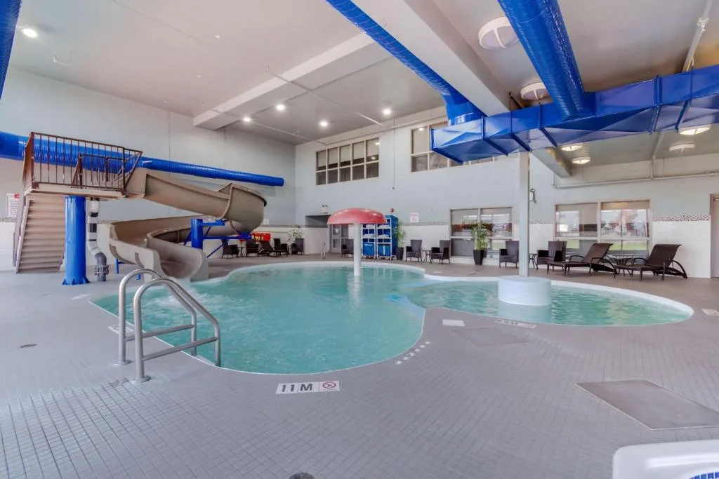 Best Western Plus Eastgate Inn & Suites — 4
