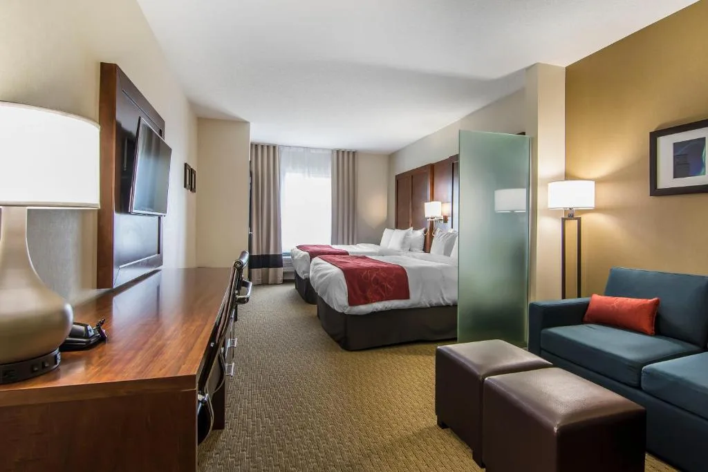 Comfort Suites Regina — 2