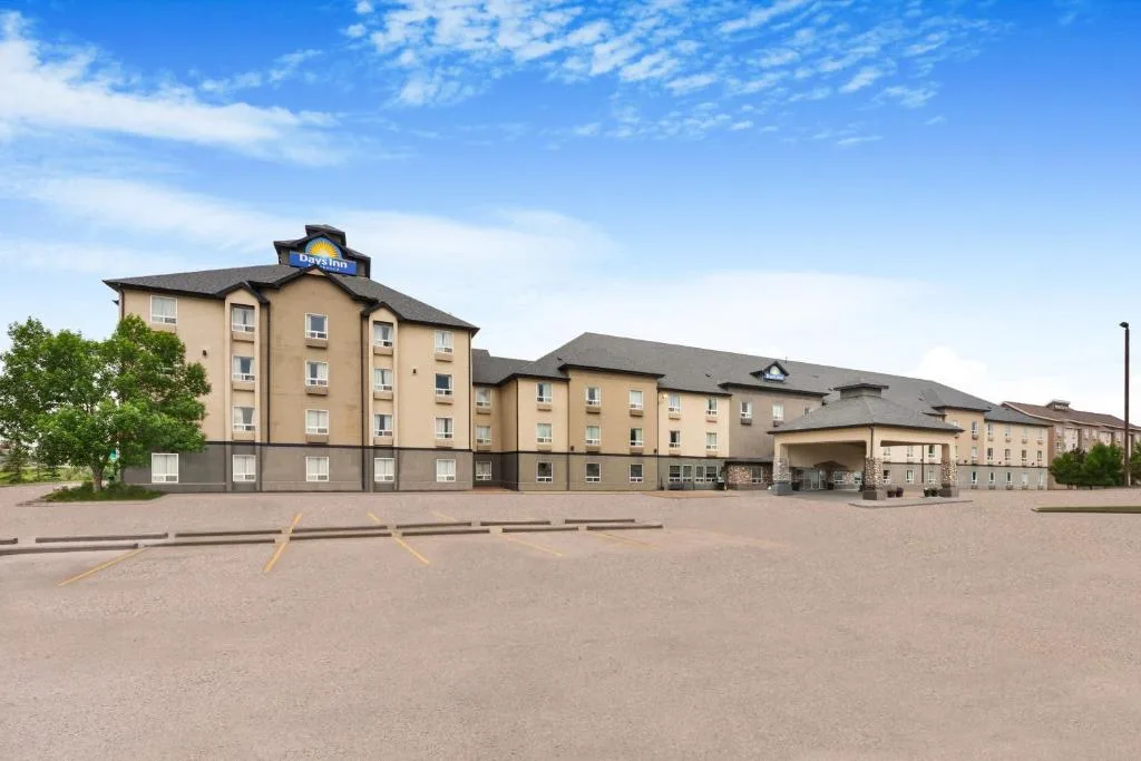 Days Inn by Wyndham Regina — 5